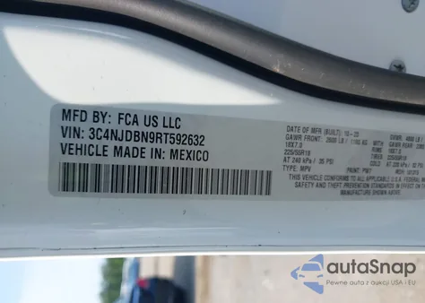 2024 Jeep Compass Latitude 4X4 from USA, damaged, VIN 3C4NJDBN9RT592632